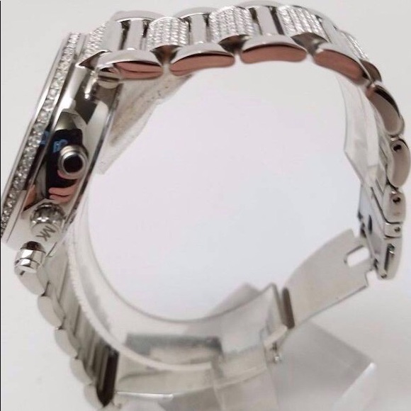 Micheal Kors Watch - Picture 4 of 7